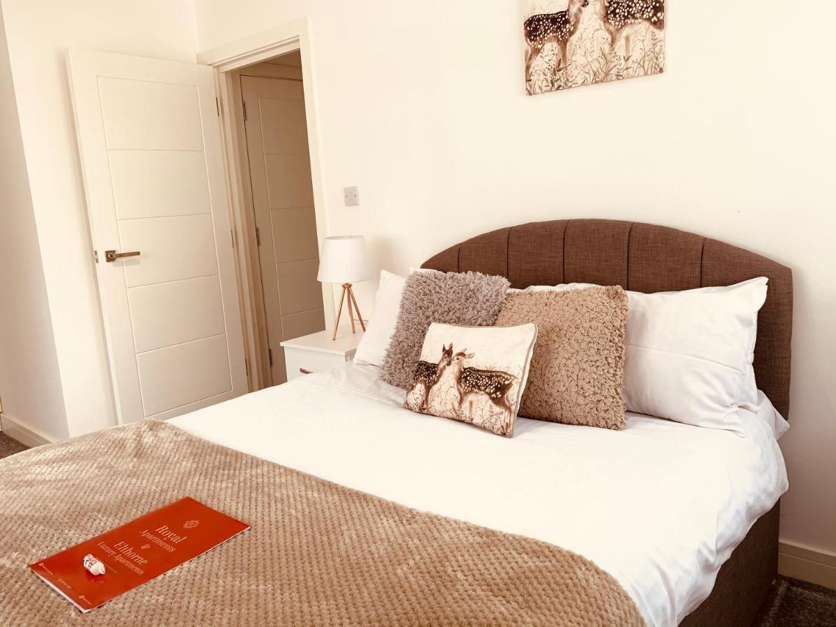 Elthorne Luxury Apartments - 阿克斯桥 外观 照片